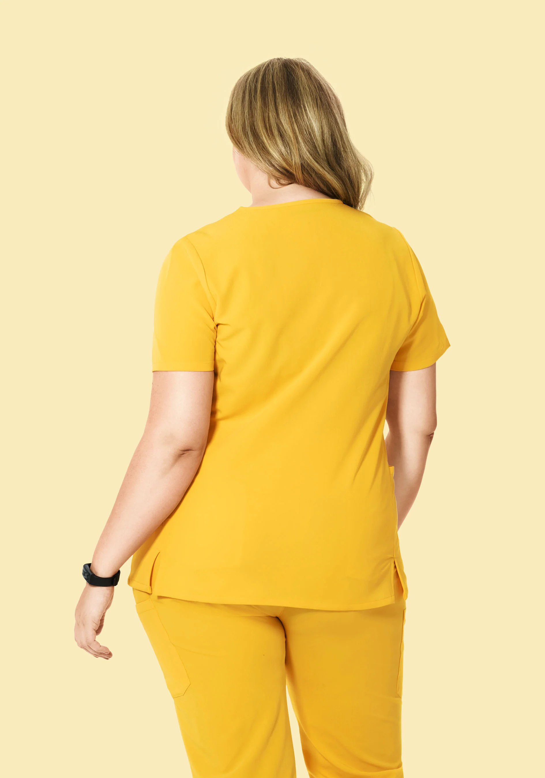 Curved V-Neck Top Daffodil - Image 7