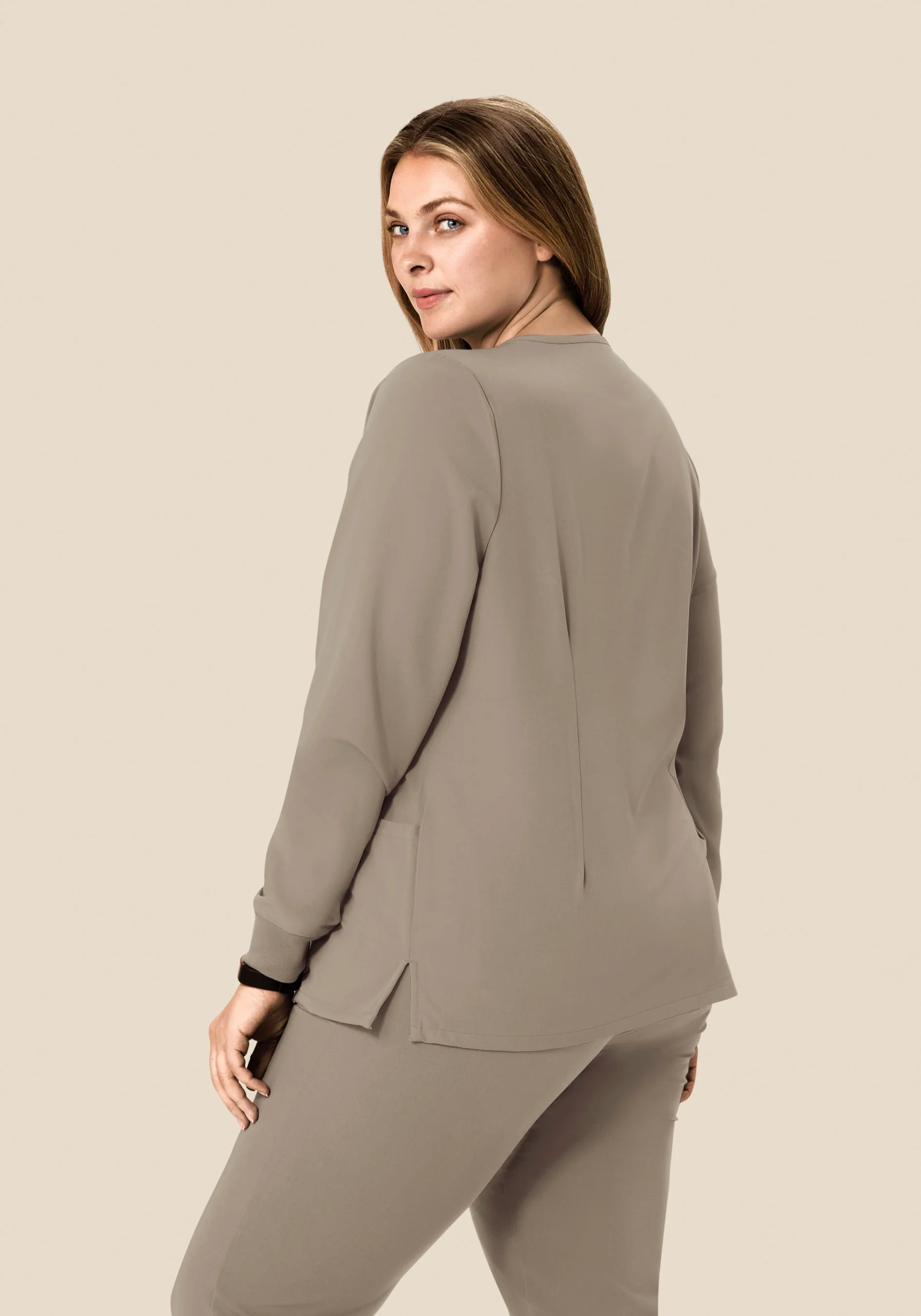 Long Sleeve 6 Pocket Top Macchiato - Image 4